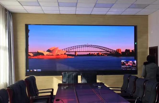会议室led电子显示屏怎么使用？